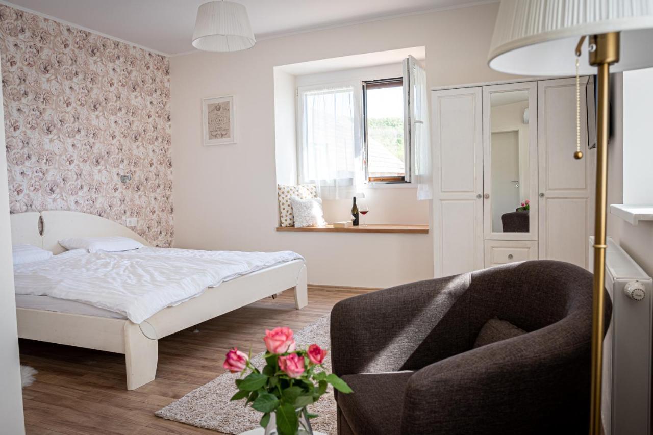 Apartament Szigligeti Mandula Kert Vendeghaz Zewnętrze zdjęcie